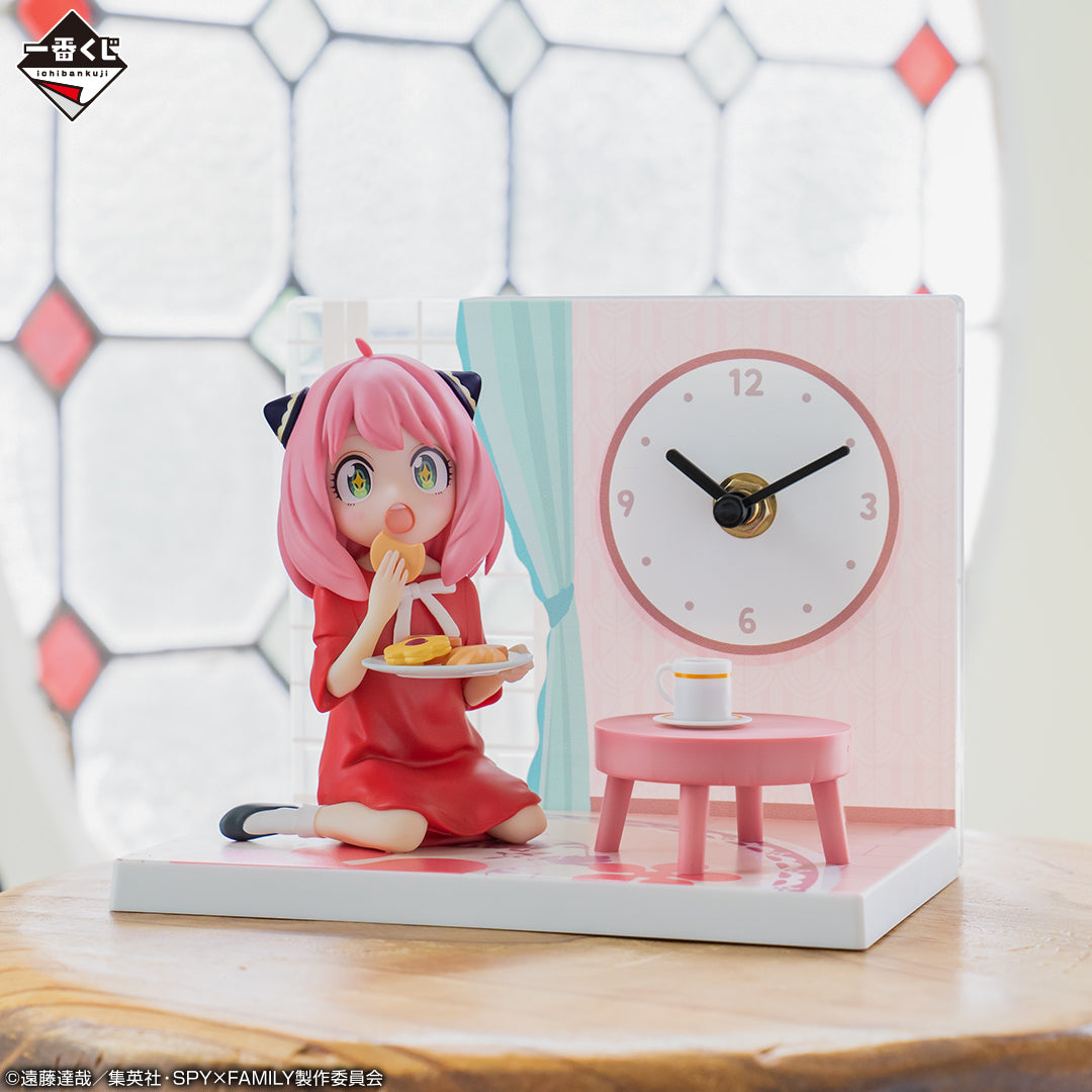 Ichiban Kuji Spy x Family Anya Heure du goûter Figurine avec horloge Last One Ver.