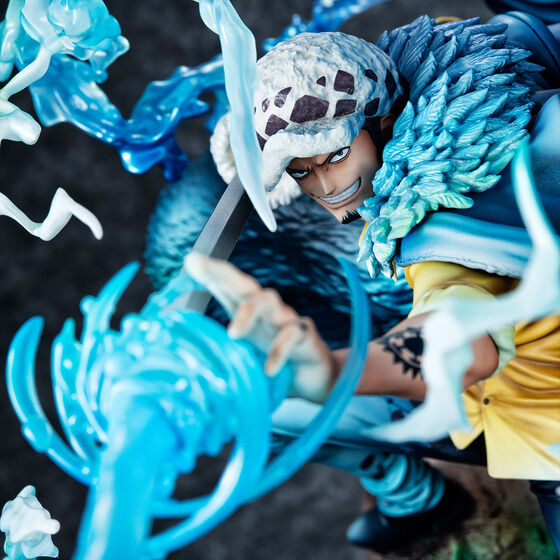 One Piece POP WA-MAXIMUM Surgeon of Death Trafalgar Law Awakened Figure