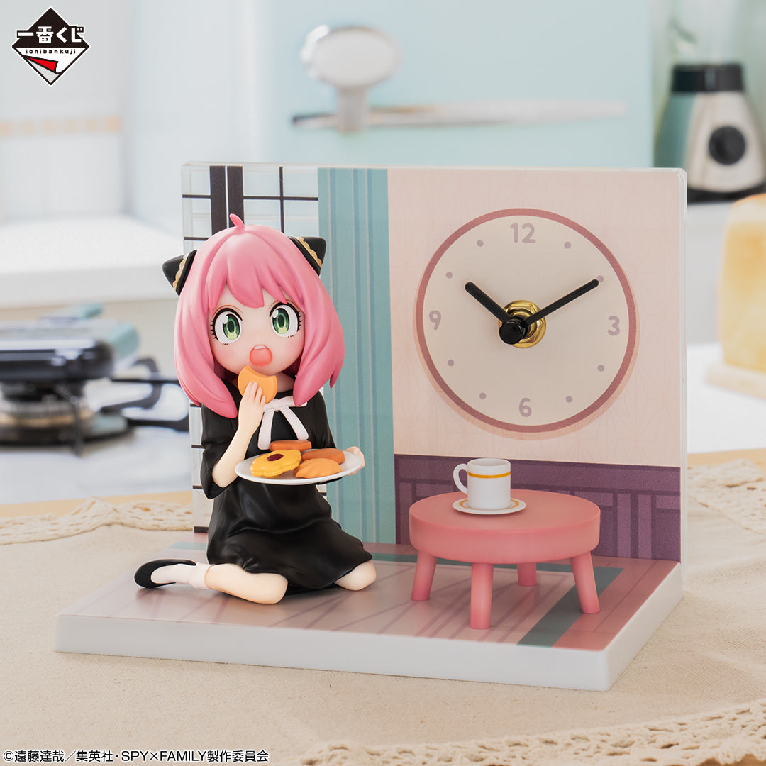 Ichiban Kuji Spy x Family Anya Heure du goûter Figurine avec horloge Lot A